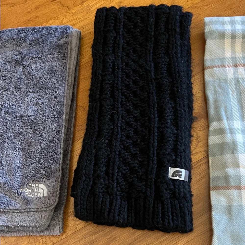 The North Face Black and Gray Scarves Set - Picture 3 of 8